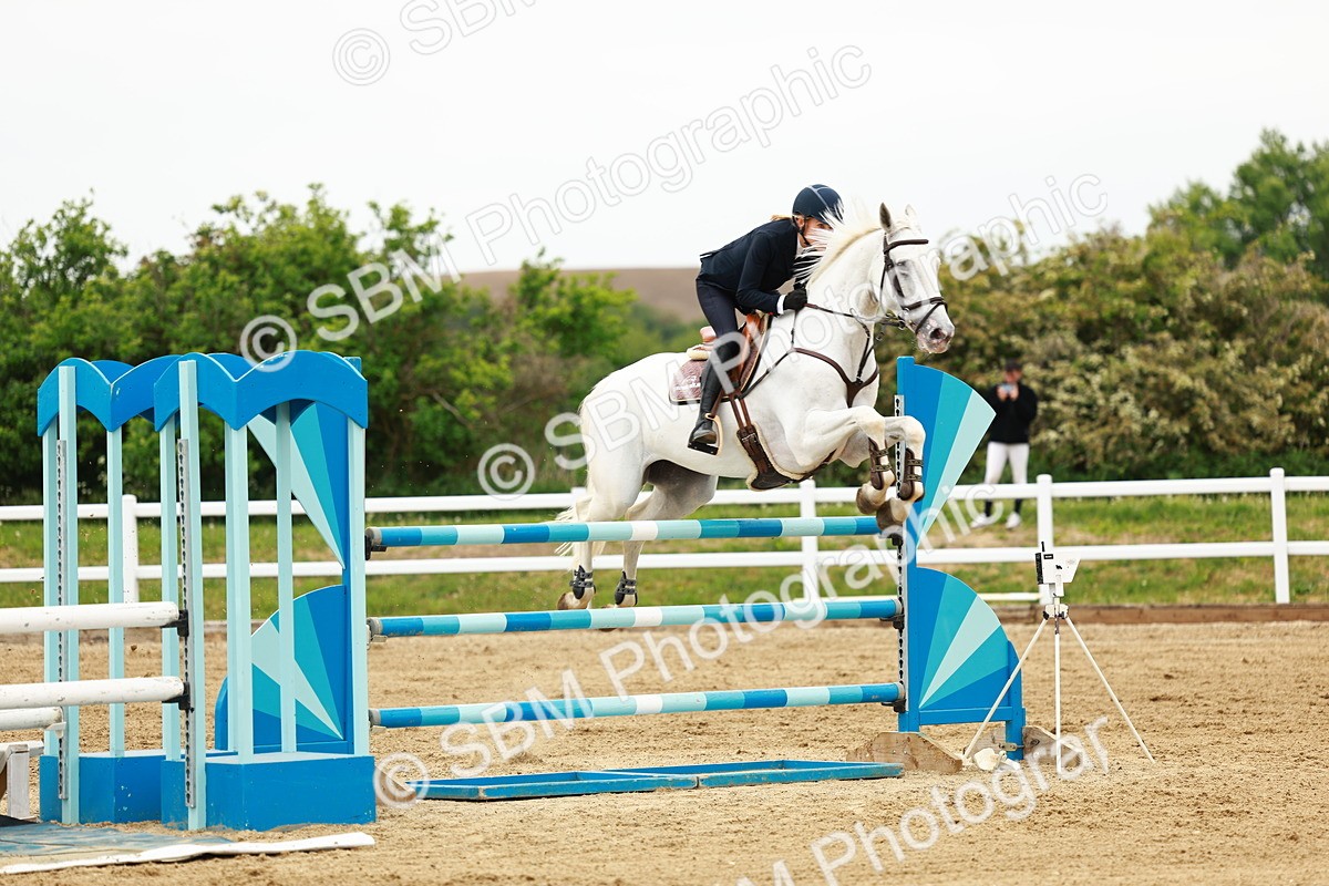 SBM_001089 - Class 5 - Senior Foxhunters - 1.20m