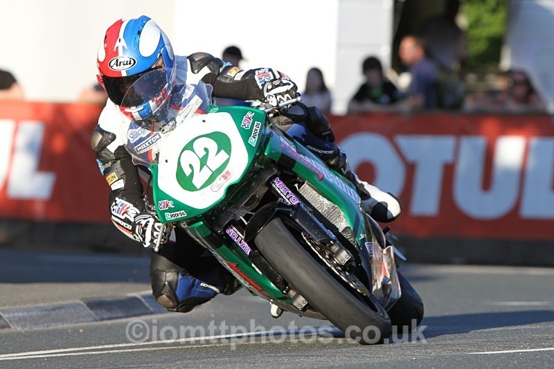  - Saturday Practice Newcomers/Supertwins