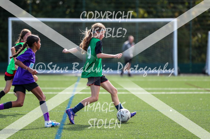 1DX20181 - 2025-09-13 FC Abbey Meads U13 Blue Girls V AFC Corsham U13 Pumas