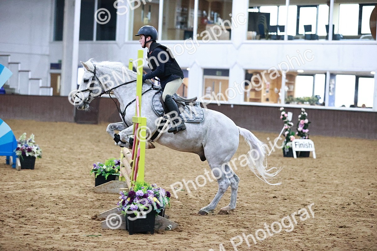 SBM_001699 - Class 9 - Pony Intro 75cm