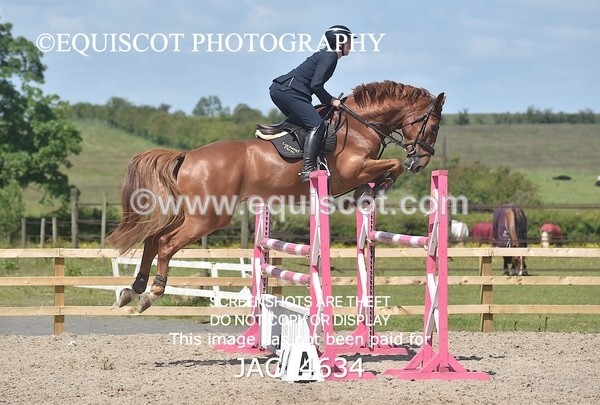 JAC_4634 - CLASS 7 Senior Foxhunter/ 1.20m Open