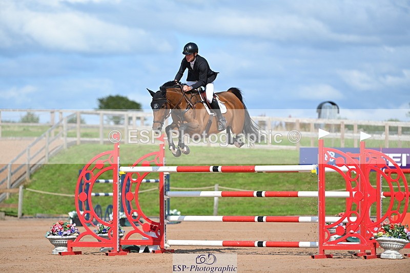 230721A-164353-07803 - Cls 10, 2 Star Big 1.45m Break to End