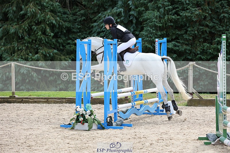 240823X-134613-18016 - 70cm R1 13.45 to 15.30