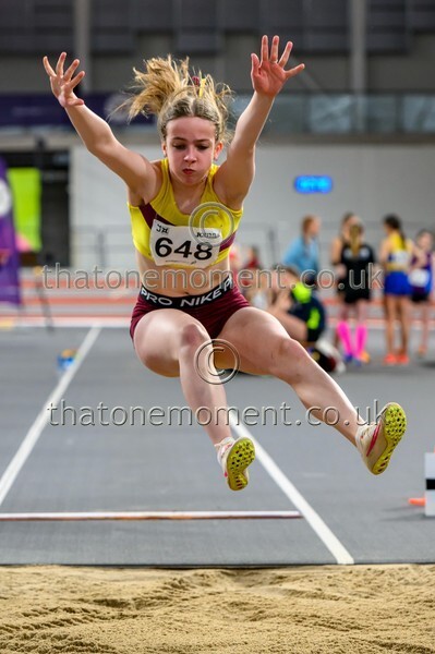 AgeInd25SAT-917511 - Field Female