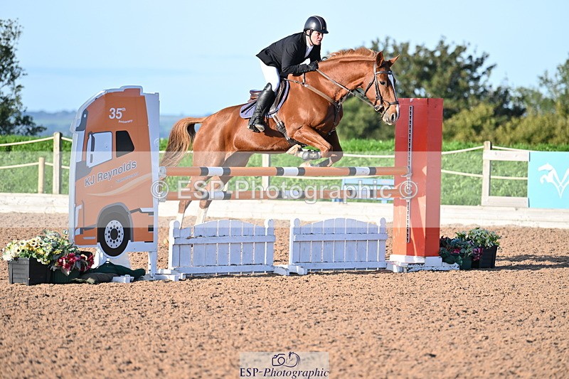 231015A-093242-06978 - Cls 28 Newcomers & 1.10m Open