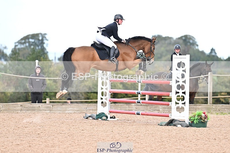251005-100853-02676 - Cls 15 Foxhunter and 1.20m