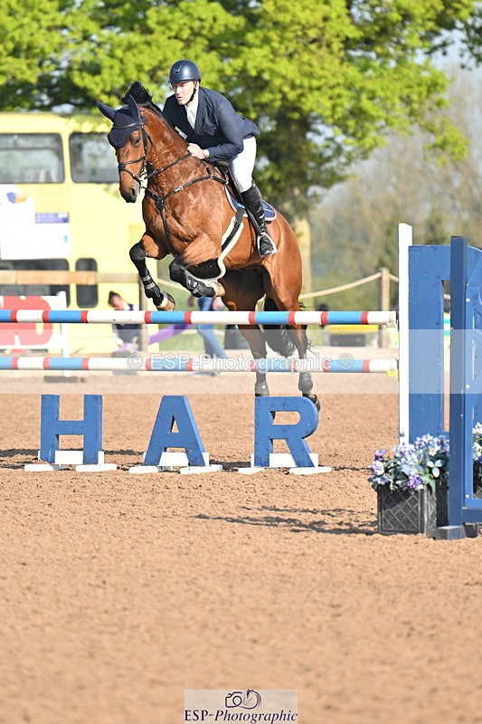 240512A-083749-16438 - Cls 47 Snr 1.20m Open