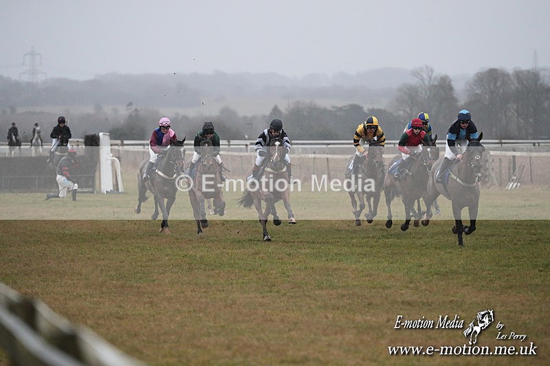 PtP 260125 260 - Cocklebarrow Point-to-Point racing with the Heythrop Hunt 26/01/25