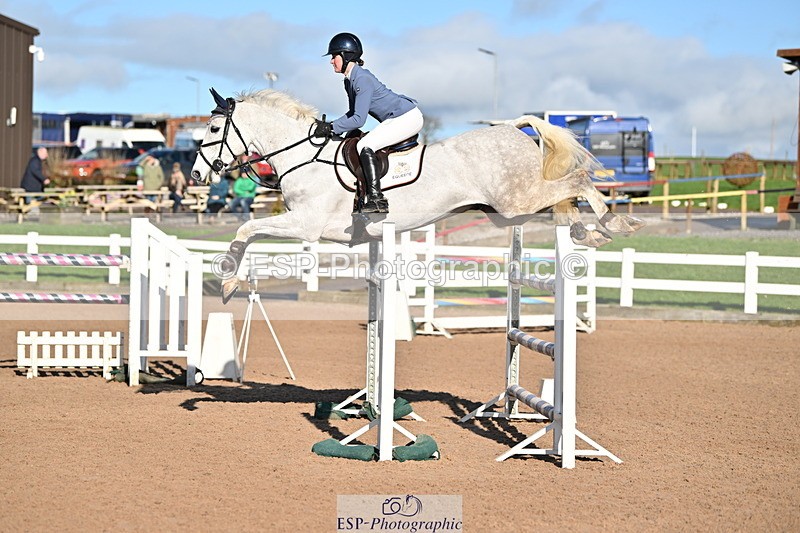 240224A-151216-04084 - Cls 15 Foxhunter and 1.20m Open