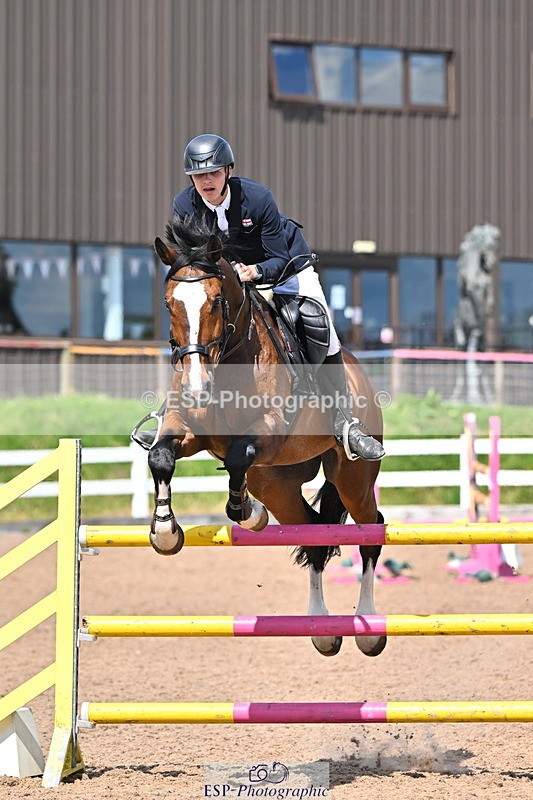 240619A-160101-01089 - Cls 5 Snr Foxhunter and 1.20m Open