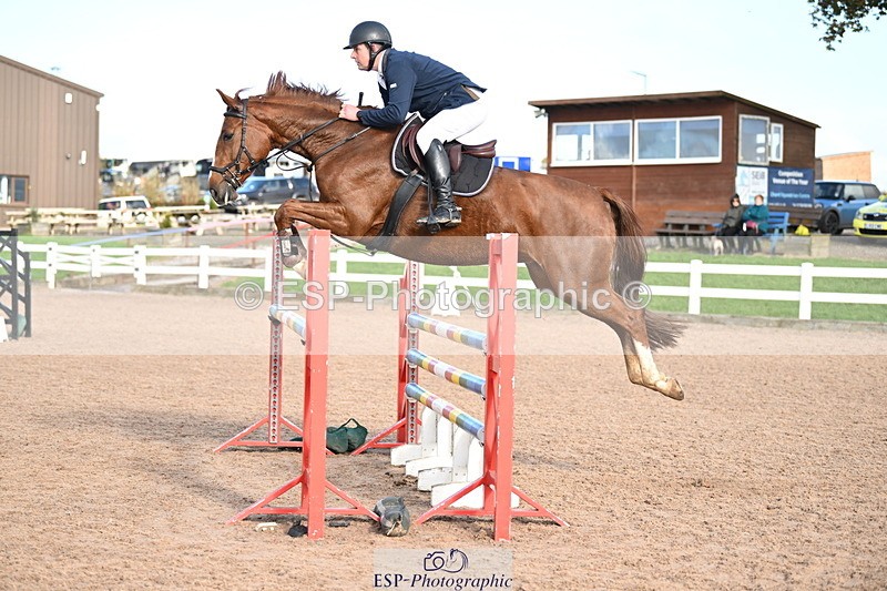 241023A-143314-01070 - Cls 4 Newcomers and 1.10m Open