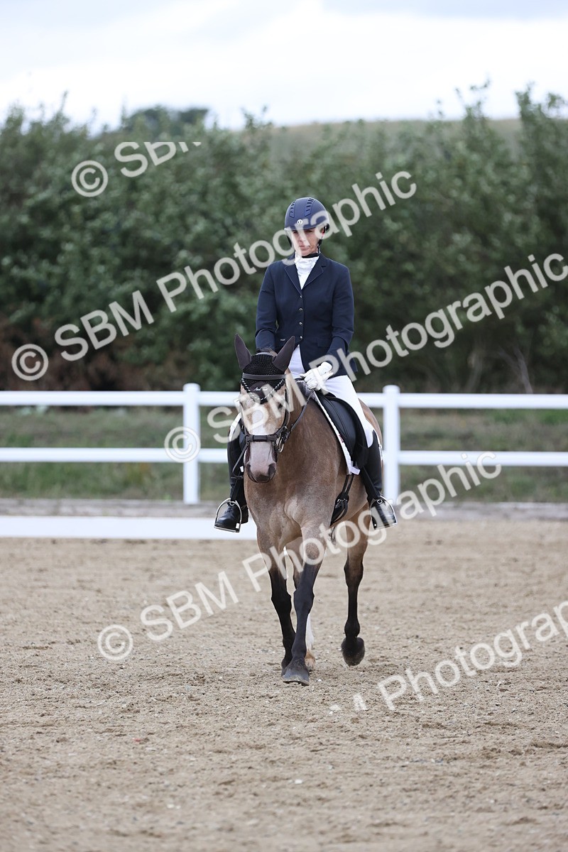 SBM_004233 - Class 9 - Novice 3 Champs