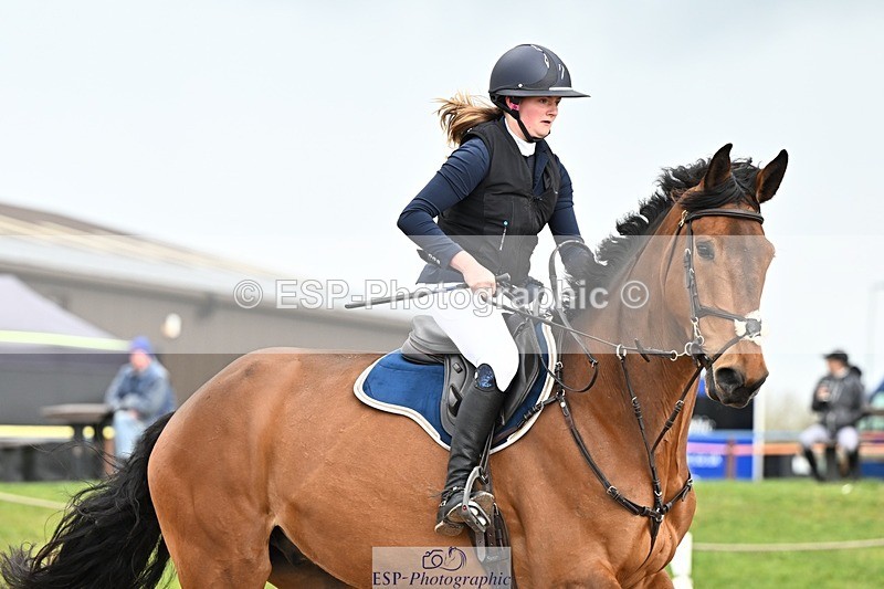 250416-094119-00077 - Cls 1 British Novice and 90cm