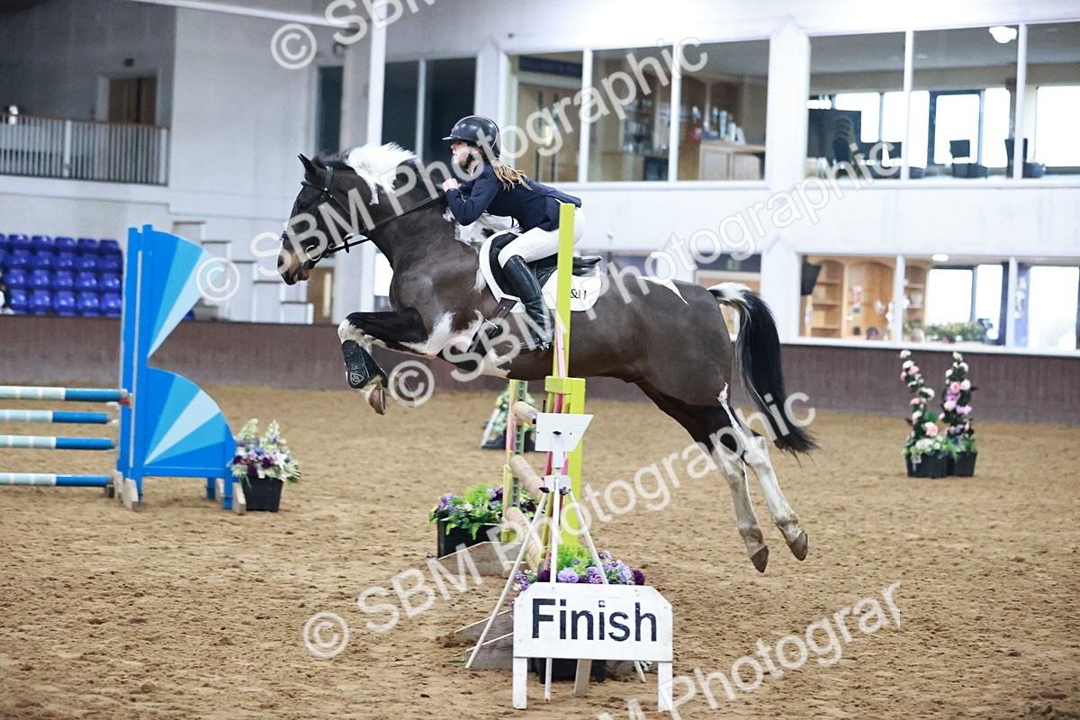 SBM_003044 - Class 13 - Blue Chip Pony Newcomers 1.00m