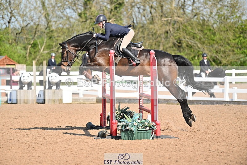 240509A-094600-00231 - Cls 1 British Novice and 90cm Open