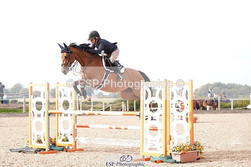 241004A-134026-00661 - Fri 03 Snr Newc & 1.10m Open