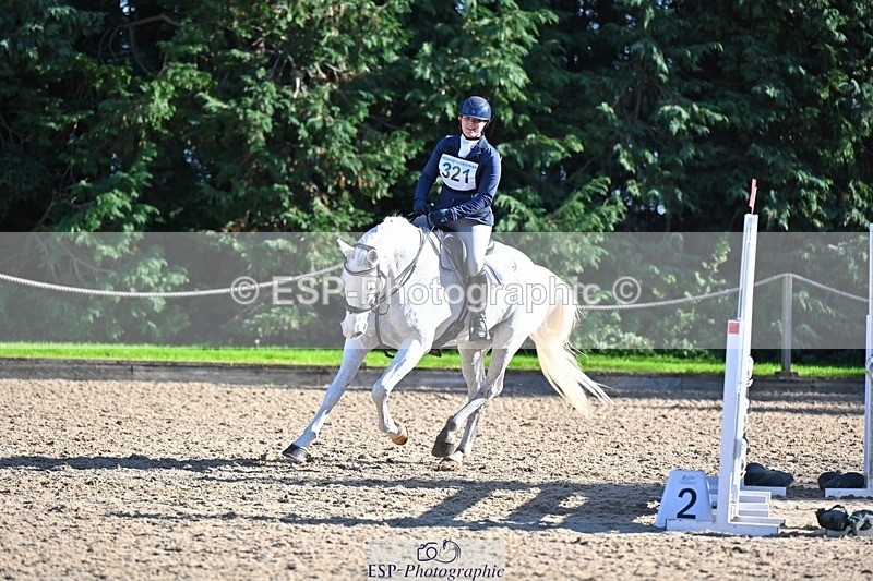 241027-121849-17218 - 321-Hannah.Underhill-DONBEG.GREY