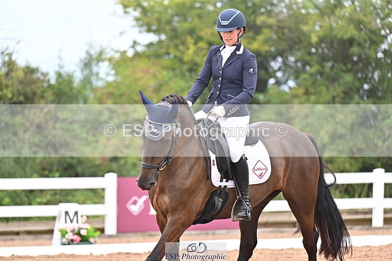 240817A-130930-09244 - 246-Katie.Carss-Desach.Cinderella