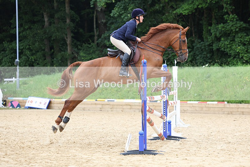 3E7A6274 - Class 8: Senior Newcomers/1.10m open