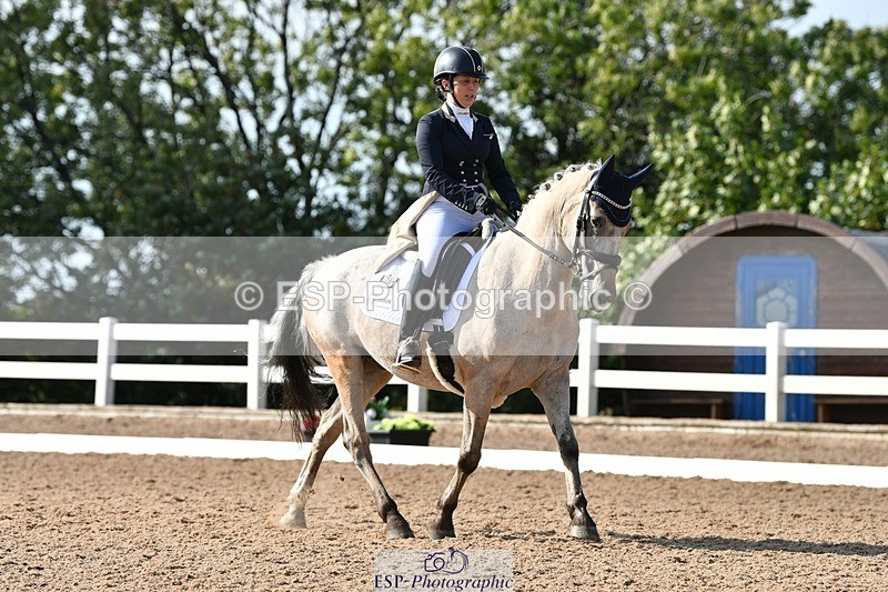 250906-162600-05056 - 128-Chantelle.Oliver-SymondsStadmorslow.Coffee.n.Cream