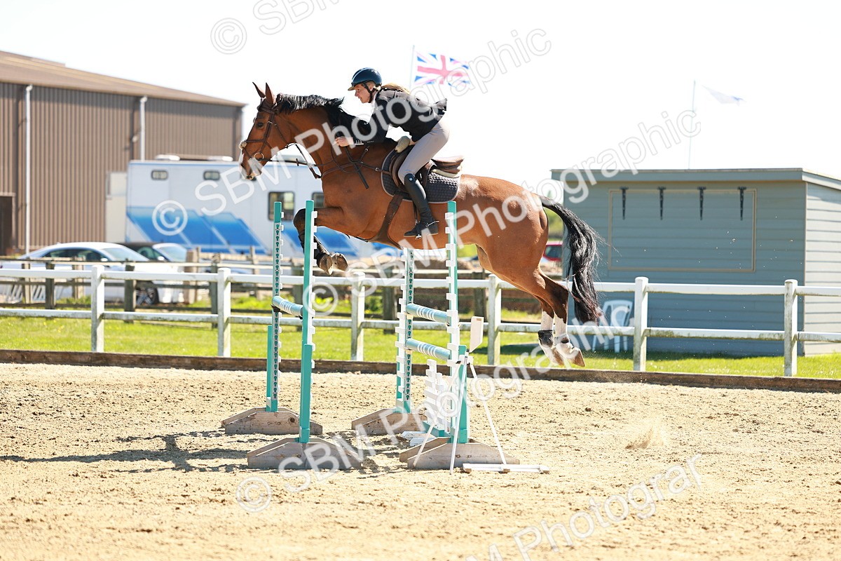 SBM_001783 - Class 5 - Senior Foxhunter - 1.20m