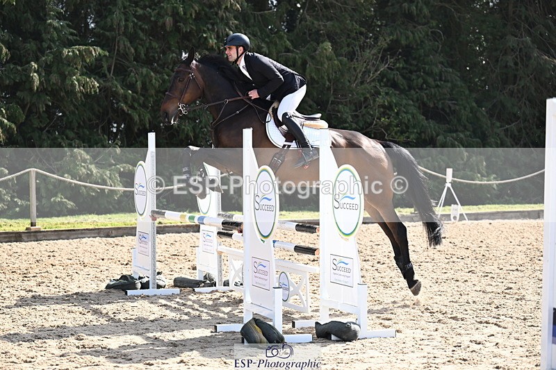 260321A-120201-00536 - 4 Snr 1m 05 Open