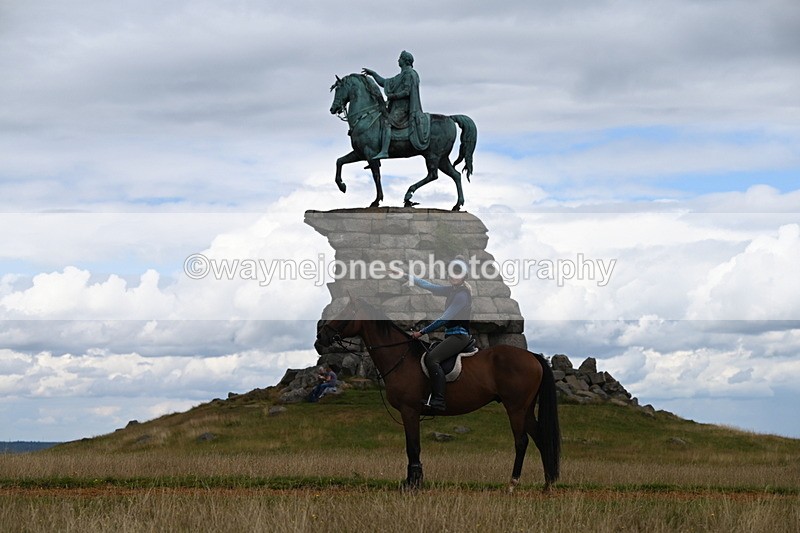 DSC_9381 - Time at Statue 14:33 to 15:10
