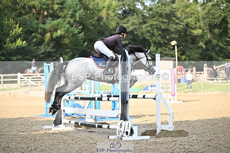 240818-091404-03345 - Cls 8A Snr British Novice