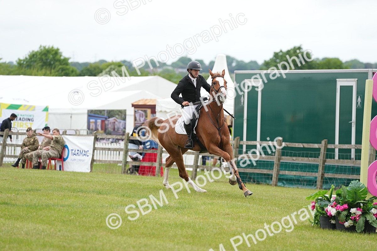SBM_03220 - Class 201 - British Horse Feeds Speedi Beet Horse of the Year Show Grade  C