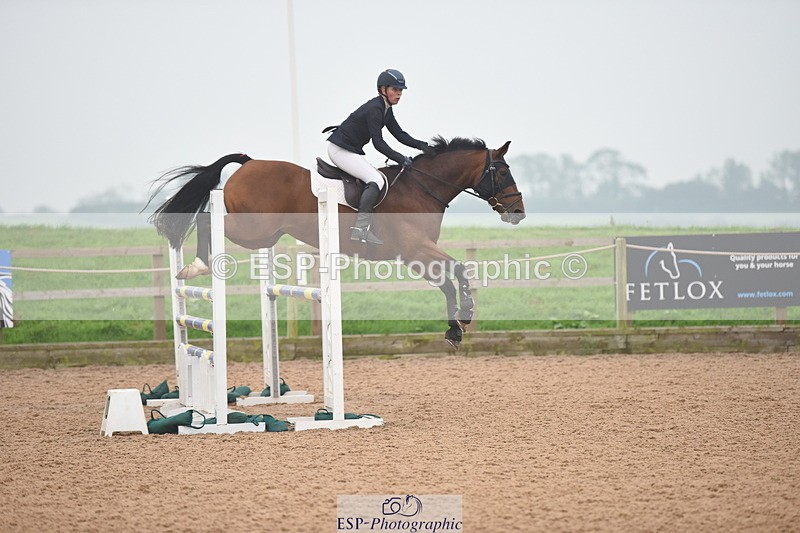 230916A-164700-05645 - Cls 19 Snr 1.10m Derby