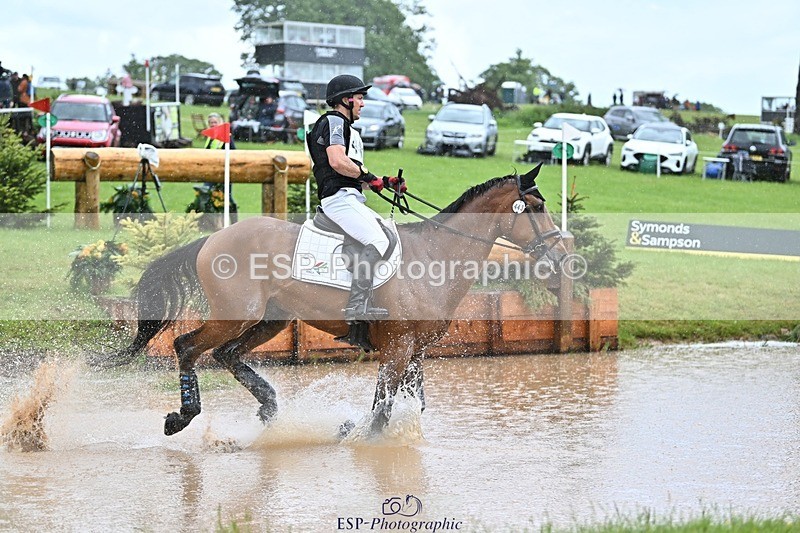 240526-134421-23059 - 443-FIGARO_DES_PREMICES-Alexander_Peternell