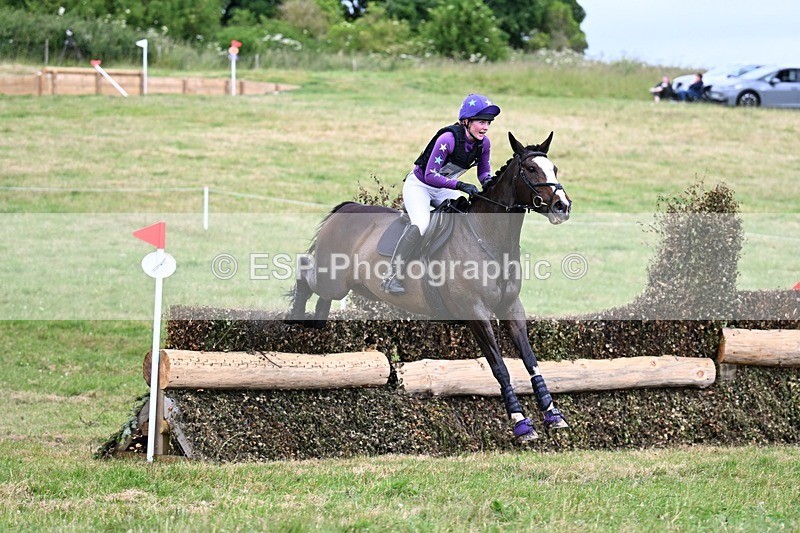 240630X-161737-10550 - 462-Gemma_Wells-COMBE_BREEZE