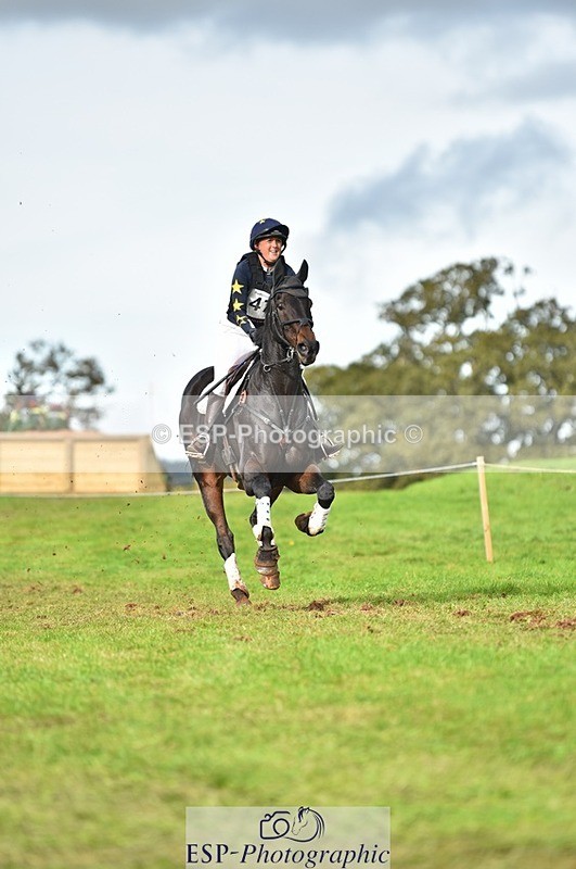 231021-140336-18835 - 473-COUNTING.STARS-Victoria.Newitt-SC+XC