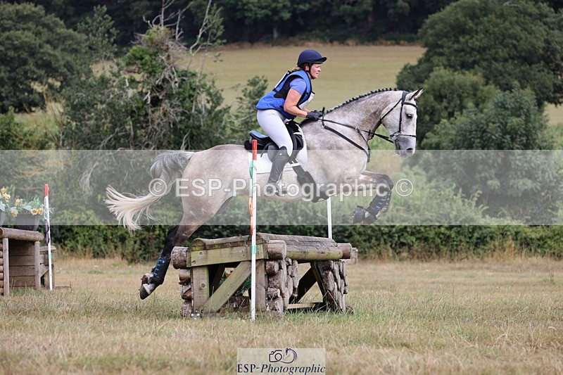 250802A-102541-00877 - A-006-Sarah.Morrison-QUALITY.STEP.ON