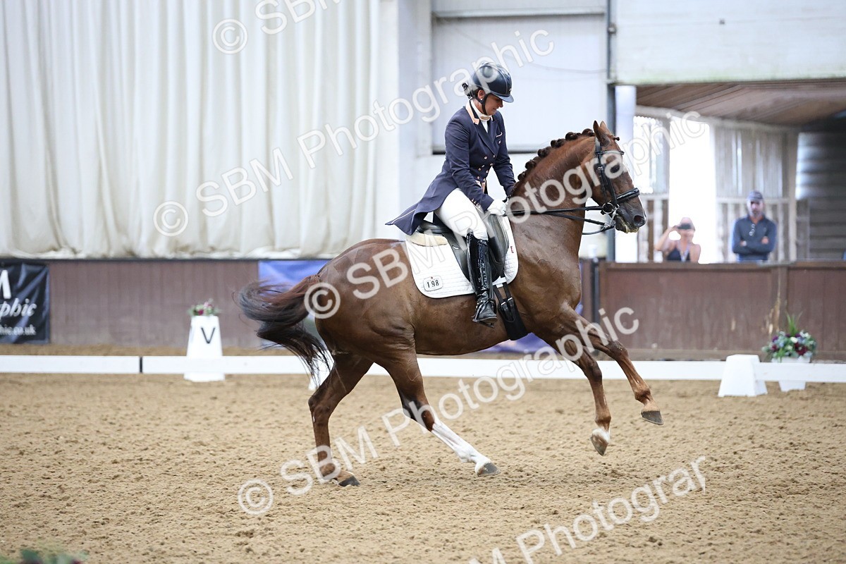 SBM_004860 - Class 9 - FEI Inter 1 Gold - 16.59-17.47