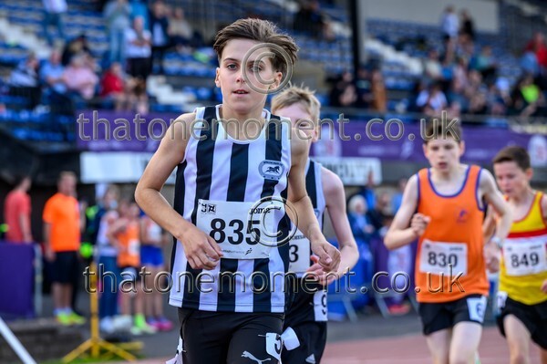 Age26 SUN-910082 - Track Male Set Two