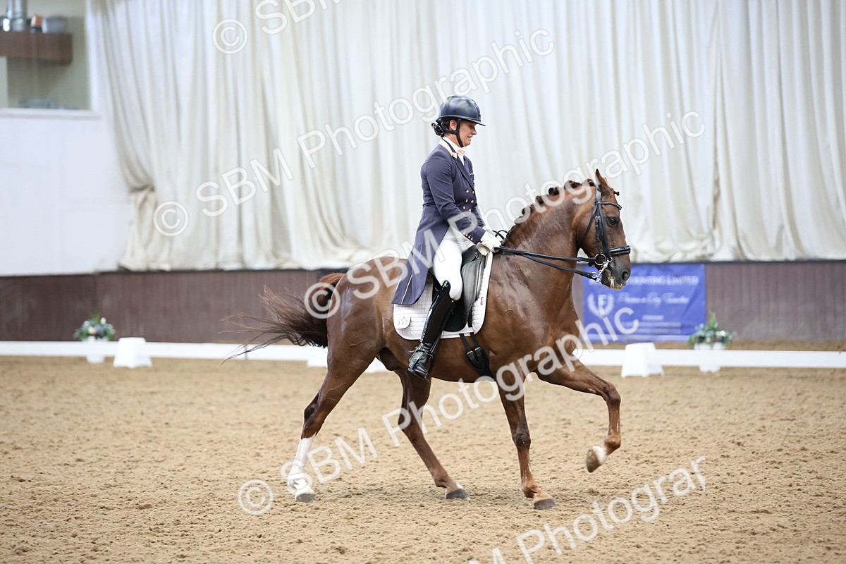 SBM_004850 - Class 9 - FEI Inter 1 Gold - 16.59-17.47