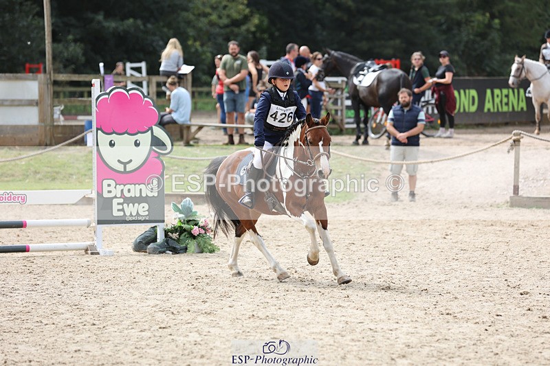 240823X-142514-18373 - 70cm R1 13.45 to 15.30