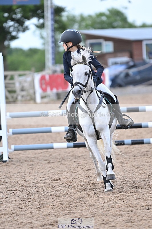 240628A-161402-01398 - Cls 5 Stepping Stones 128cm + 138cm