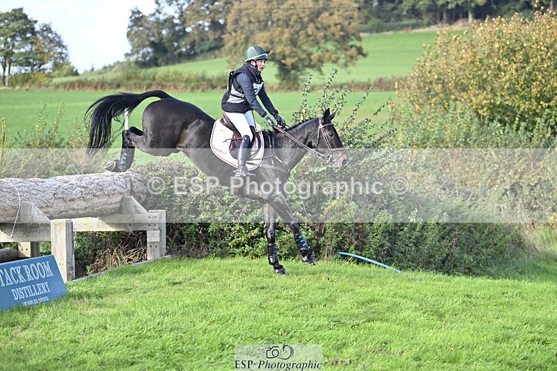 251024A-151102-13381 - C-230-Ciara.O.Connor