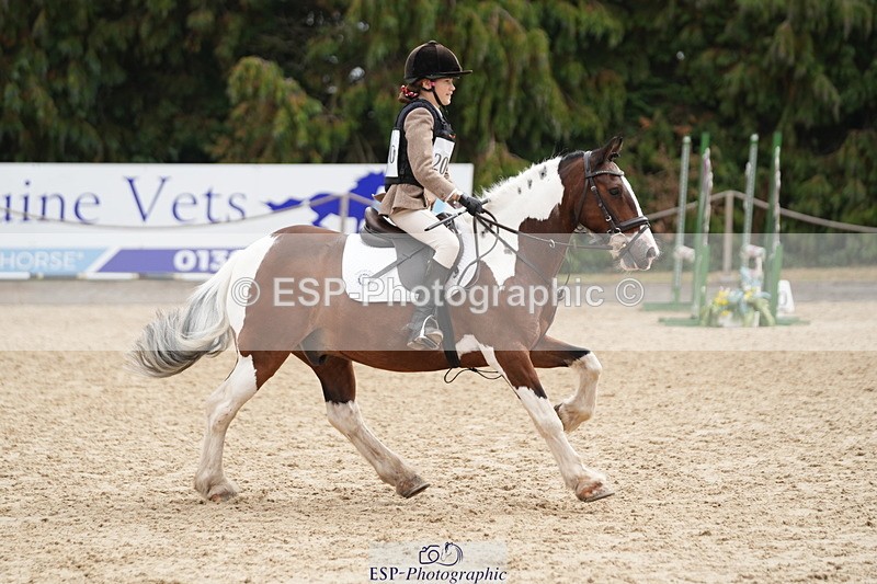 250824A-115836-35764 - 2010-Freya.Hallam-Deakin-Tommy