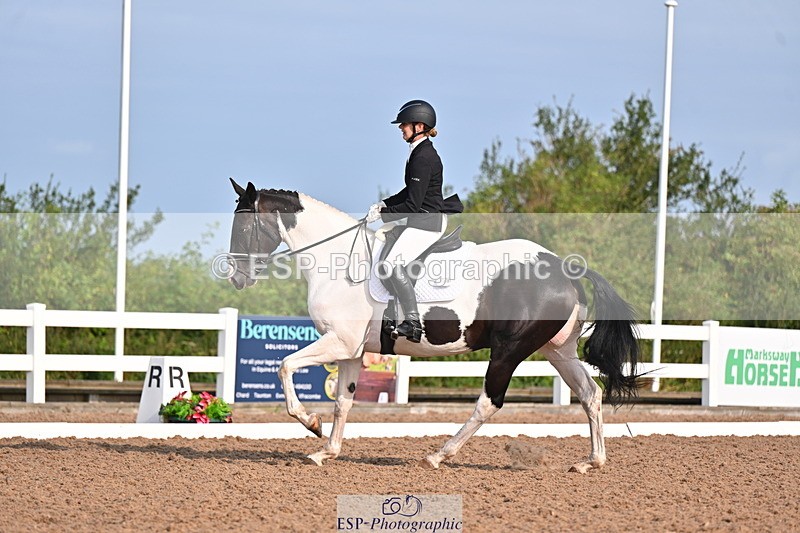 240817A-091042-06526 - 109-Michelle.Head-Alvescot.Winning.Mood