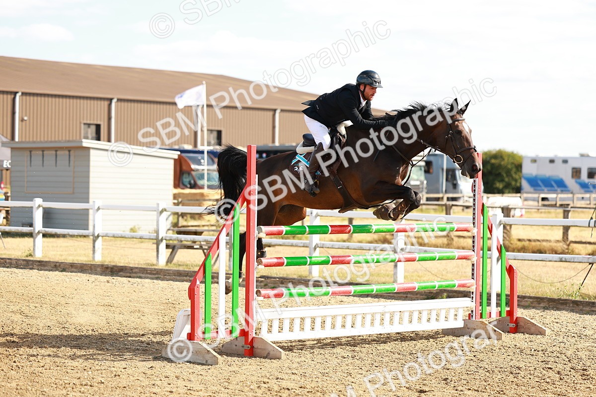 SBM_007611 - Class 5 - Senior British Foxhunter - 1.20m