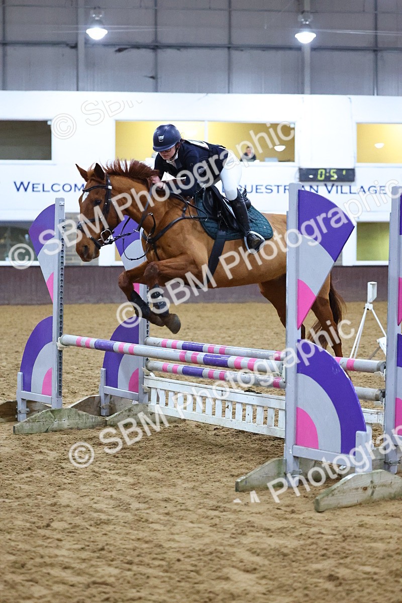 SBM_002619 - Class 6 - Holly & Ivy Stakes - 90cm