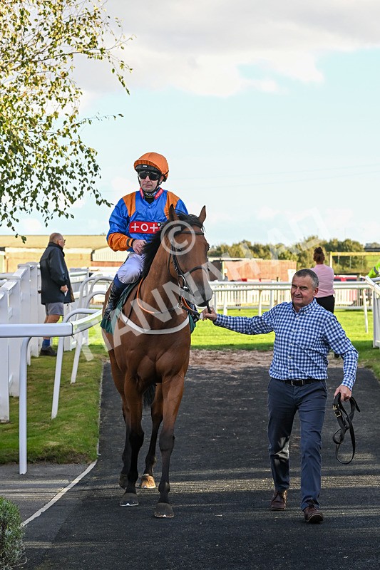 100924-Race 8-Homer Stokes-0895 - Race 8