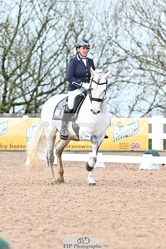 240218A-131042-07565 - 120-PAULA.LEE-Deseado.Santo