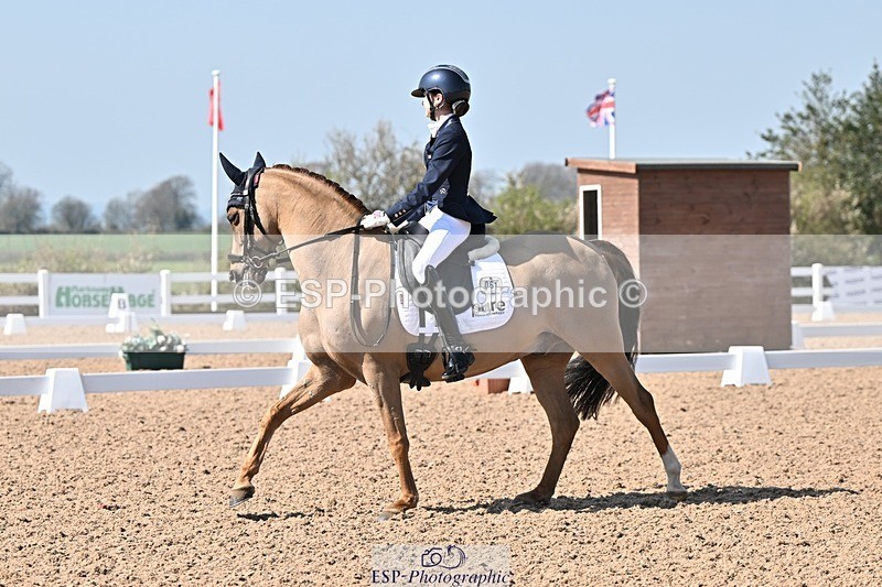 250404-134332-06455 - 061-Violet.Hawkins-DZL.Royal.Sunrise