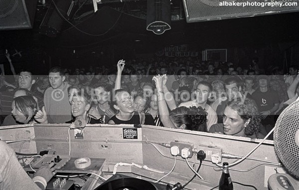 16 - Friends & Family @ music box mcr 20.09.03