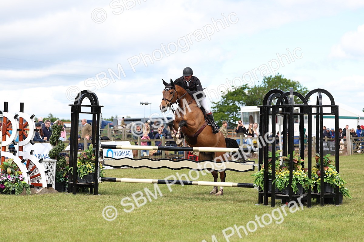 SBM_13635 - Class 206 - Senior Newcomers - 1.10m Open