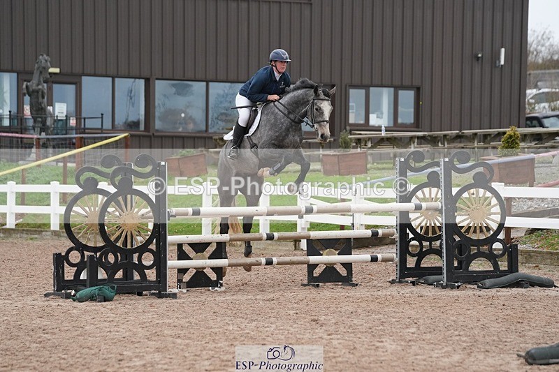 251109-104955-03476 - Cls 19 Snr 1.05m Open